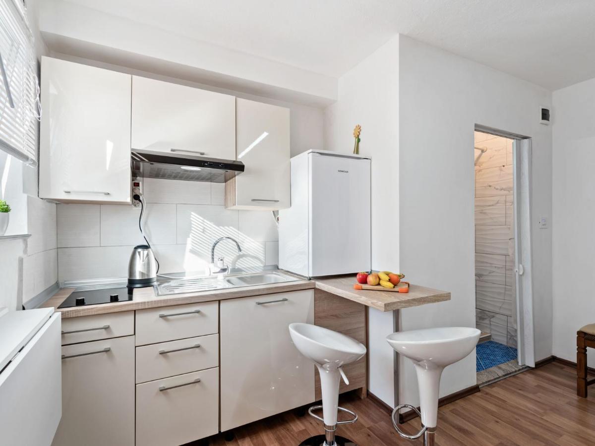 Cosy Holiday Home In Zadar With Garden 외부 사진